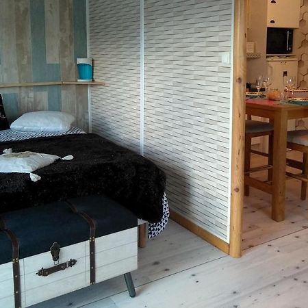 Le Haut Village Chambre D'Hotes Mobi-Loft Cosy Sauna ,Douche ,Chromotherapie Arrest Kültér fotó