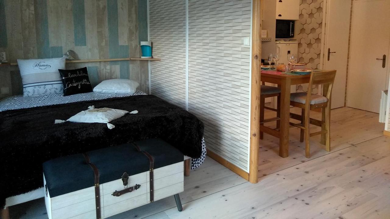 Le Haut Village Chambre D'Hotes Mobi-Loft Cosy Sauna ,Douche ,Chromotherapie Arrest Kültér fotó