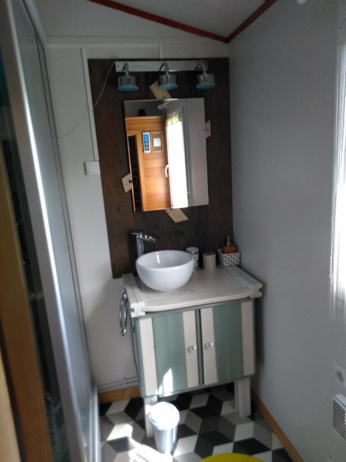 Le Haut Village Chambre D'Hotes Mobi-Loft Cosy Sauna ,Douche ,Chromotherapie Arrest Kültér fotó