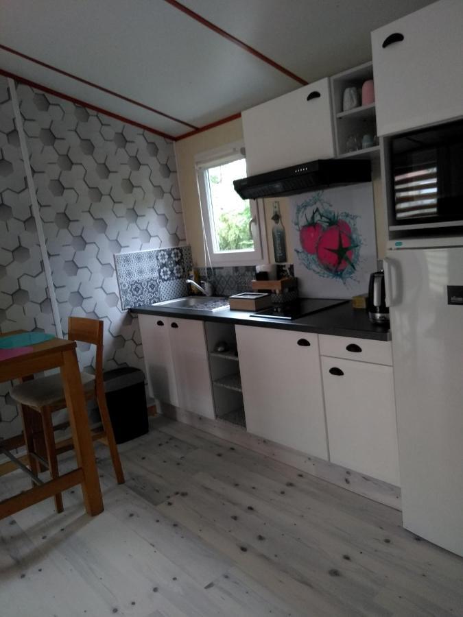 Le Haut Village Chambre D'Hotes Mobi-Loft Cosy Sauna ,Douche ,Chromotherapie Arrest Kültér fotó