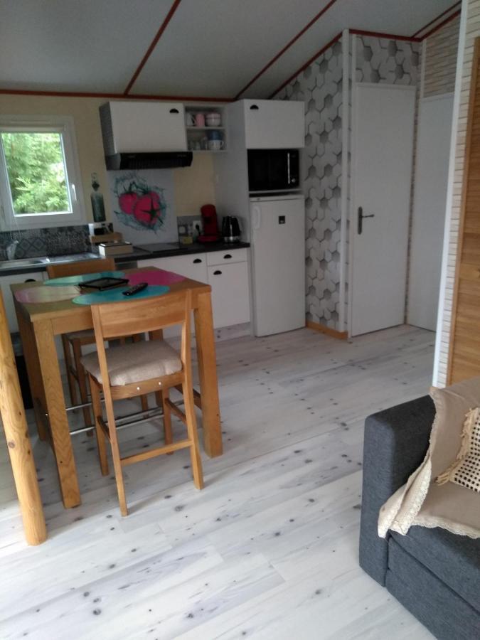 Le Haut Village Chambre D'Hotes Mobi-Loft Cosy Sauna ,Douche ,Chromotherapie Arrest Kültér fotó