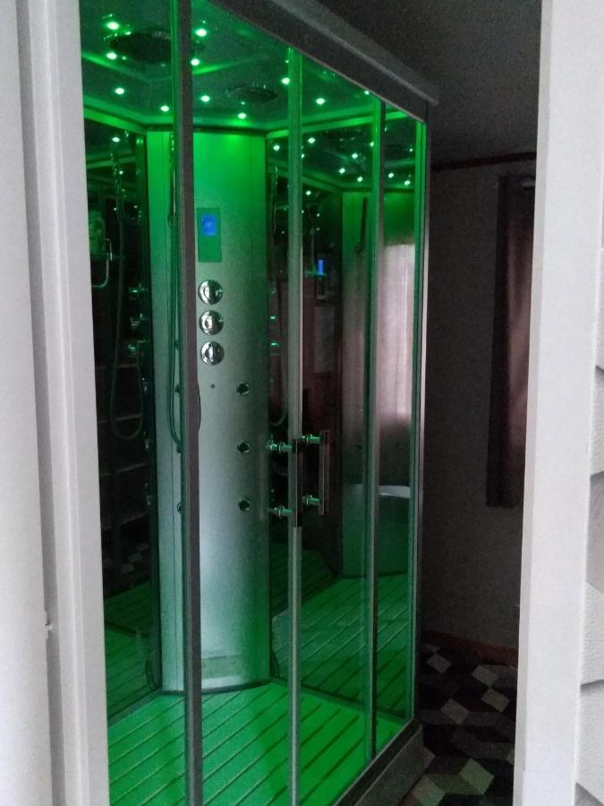 Le Haut Village Chambre D'Hotes Mobi-Loft Cosy Sauna ,Douche ,Chromotherapie Arrest Kültér fotó